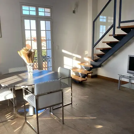 Apartment 66c1 - In A Chateau *