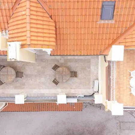 Apartment 66c1 - In A Chateau *